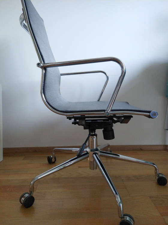 Image 1 of Stilo ergonomic office chair