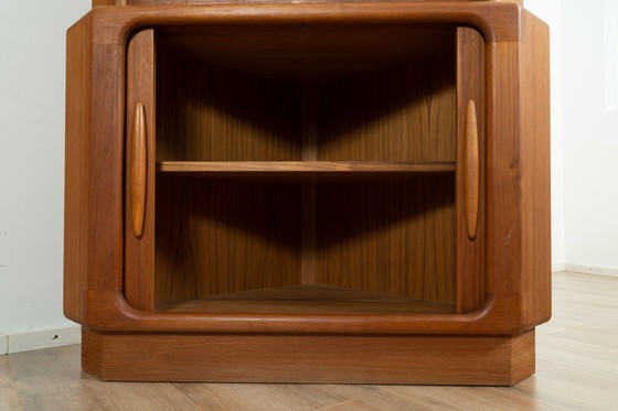 Image 1 of Dyrlund corner cabinet