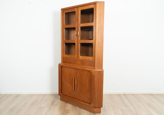 Image 1 of Dyrlund corner cabinet