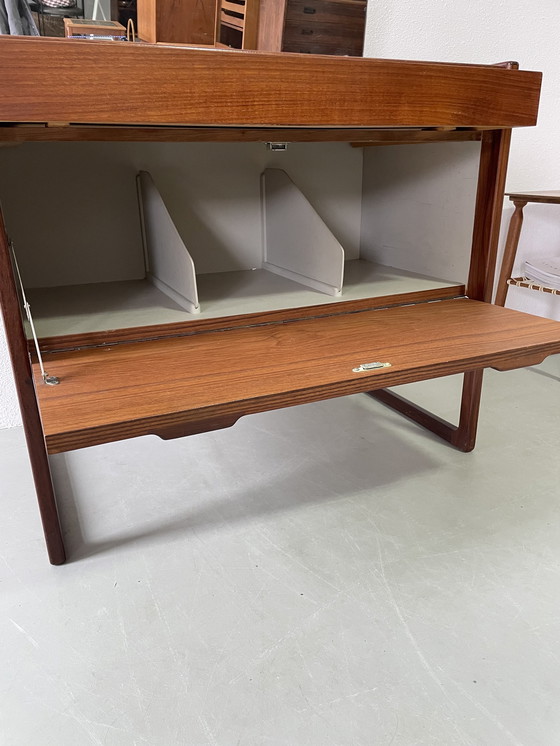 Image 1 of Vintage dressing table teak