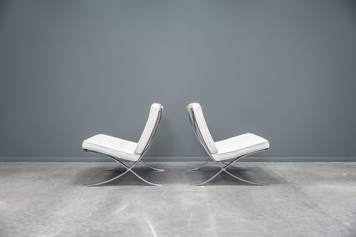 Chaise Barcelona, Knoll International