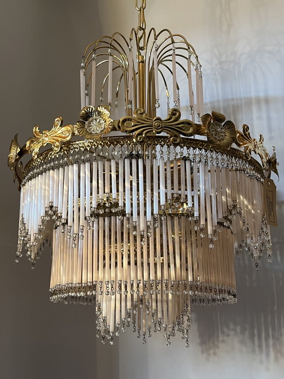 Image 1 of Lustre italien vintage en opaline rose, lampe pendante, barrettes