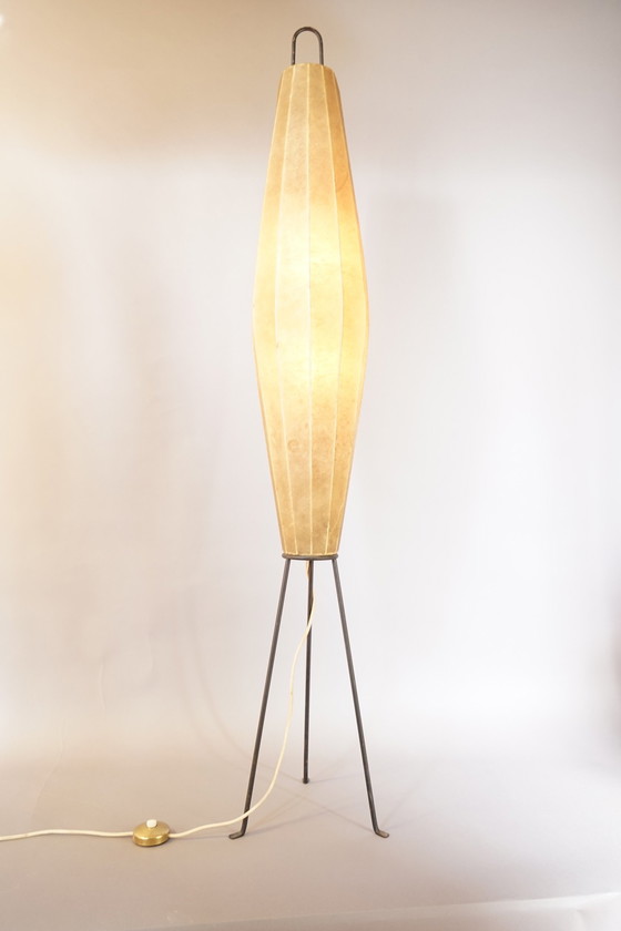 Image 1 of Lampadaire allemand vintage Mid-Cocoon à 3 pieds, années 1960