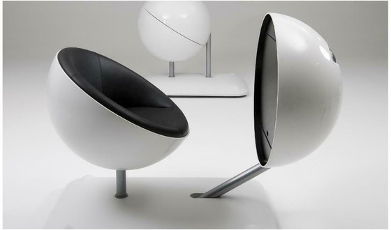 Image 1 of Artifort by Michiel van der Kley Chaise Bol