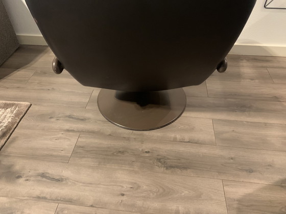 Image 1 of Vintage Leolux swivel armchair