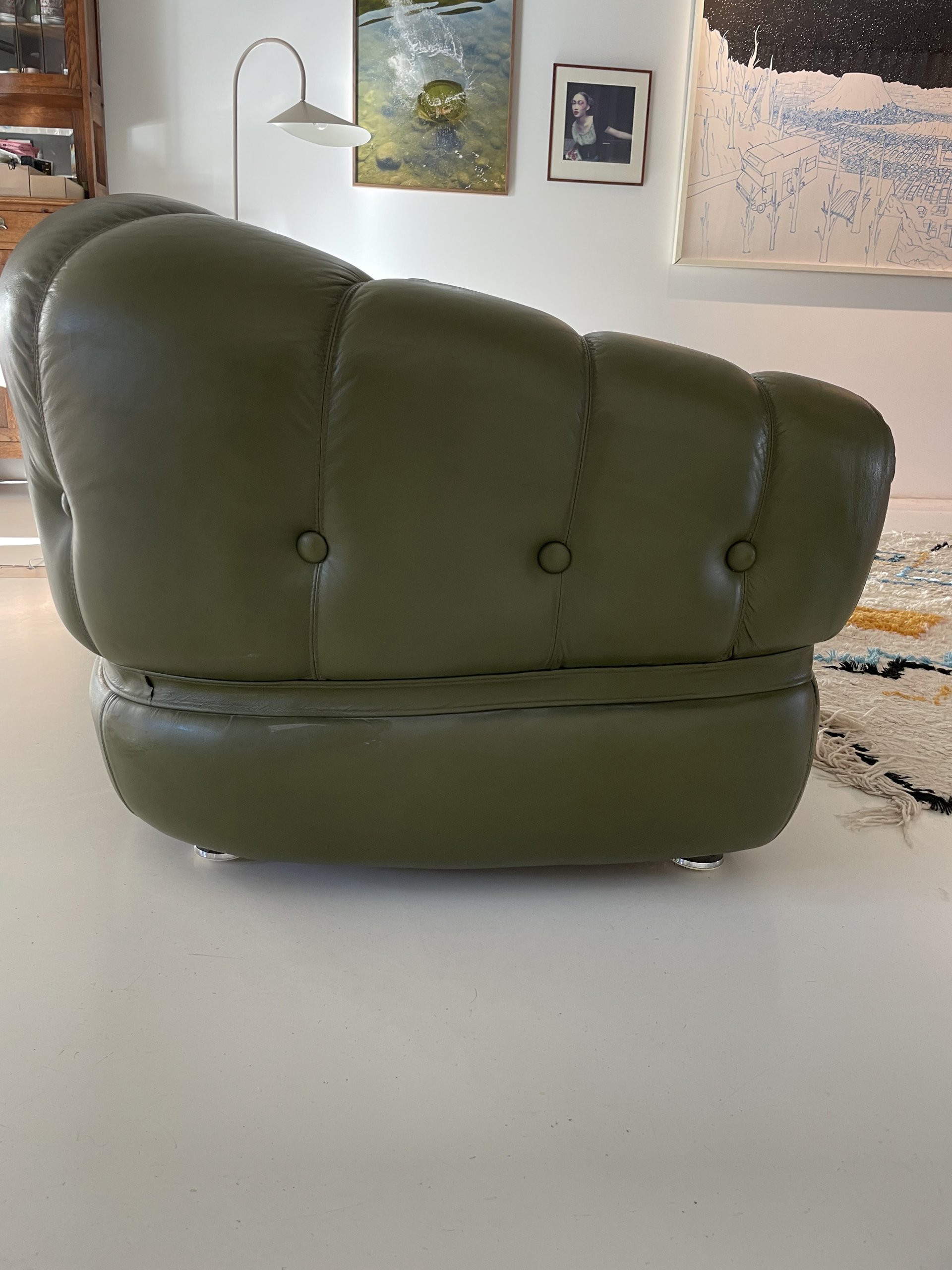 Retro couch deals