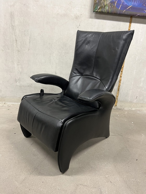 Image 1 of The future Relax armchair black leather