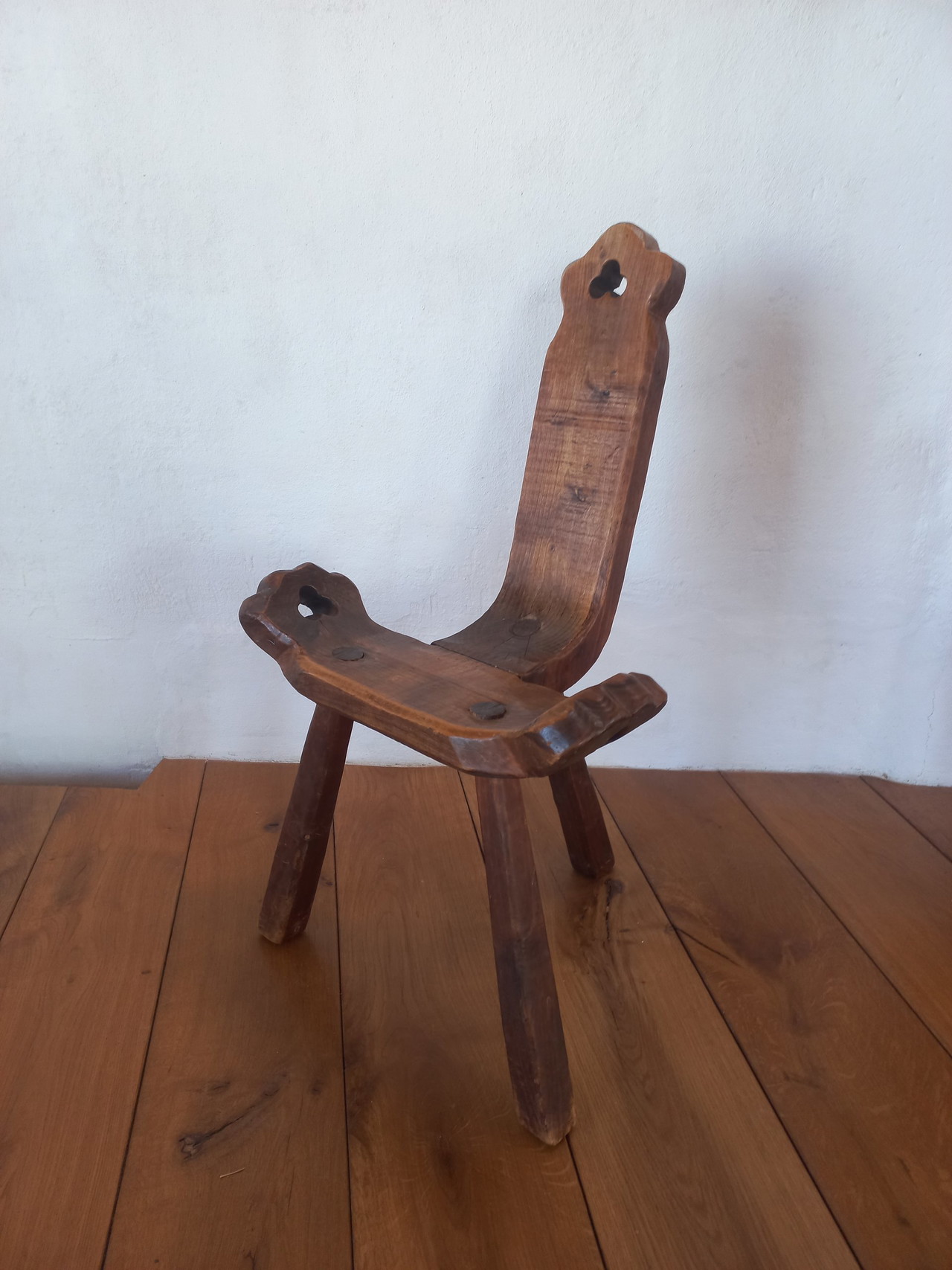 Brutalist Spanish chair | €150 | Whoppah