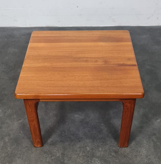 Image 1 of Table basse vintage Niels Bach