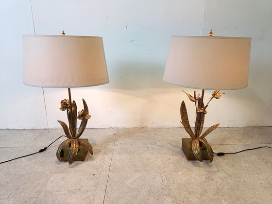Image 1 of 2x Vintage Bronze flower table lamps