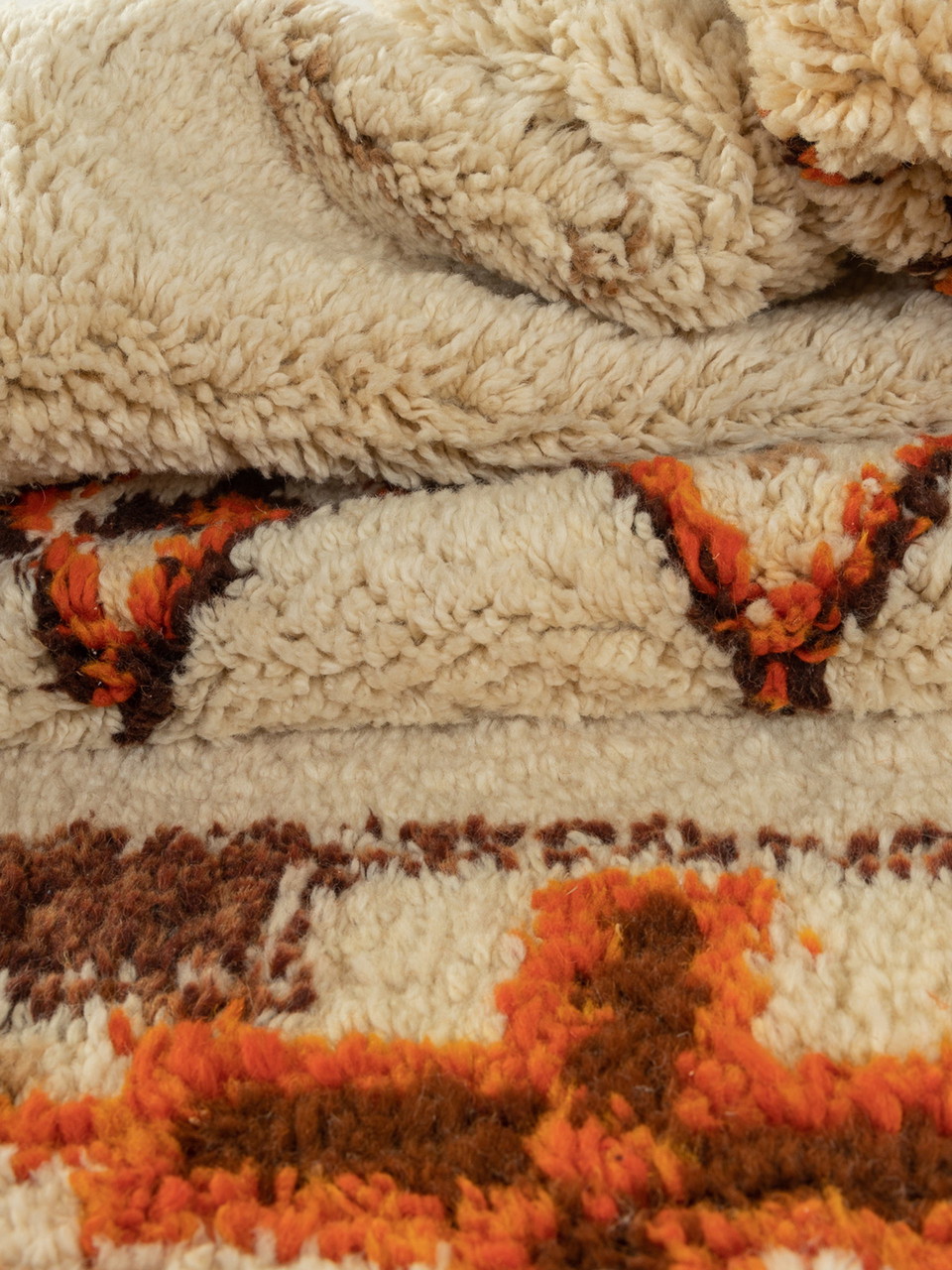 vintage Berber carpet 241 x 343 cm | €1,269 | Whoppah, image size:960x1280