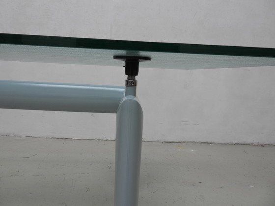 Image 1 of Tafel Cassina LC 6