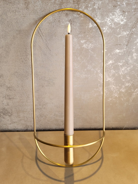 Image 1 of Menu POV Oval candlestick gold