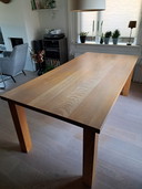 Van Til dining table