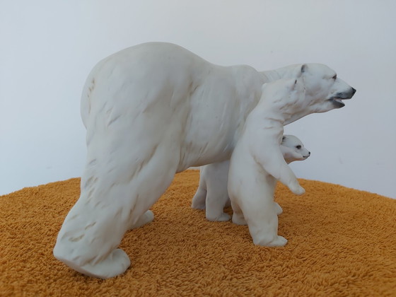 Image 1 of Famille d'ours en porcelaine en biscuit Kaiser