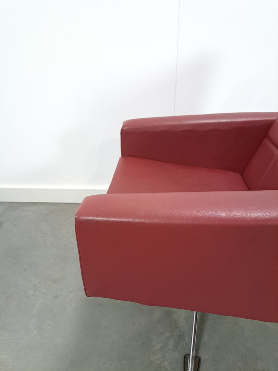 Image 1 of Fauteuil pivotant vintage bordeaux