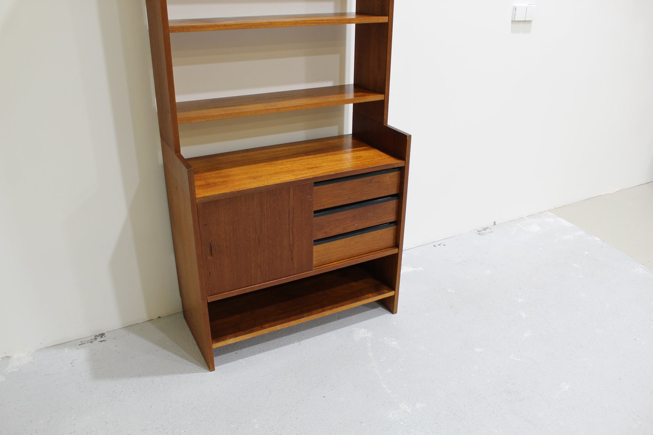 Credenza alta vintage di Poul Cadovius per KLM - anni '60, teak