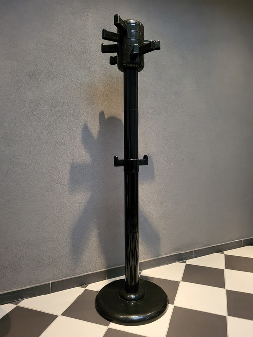 Myers 2000 coat rack