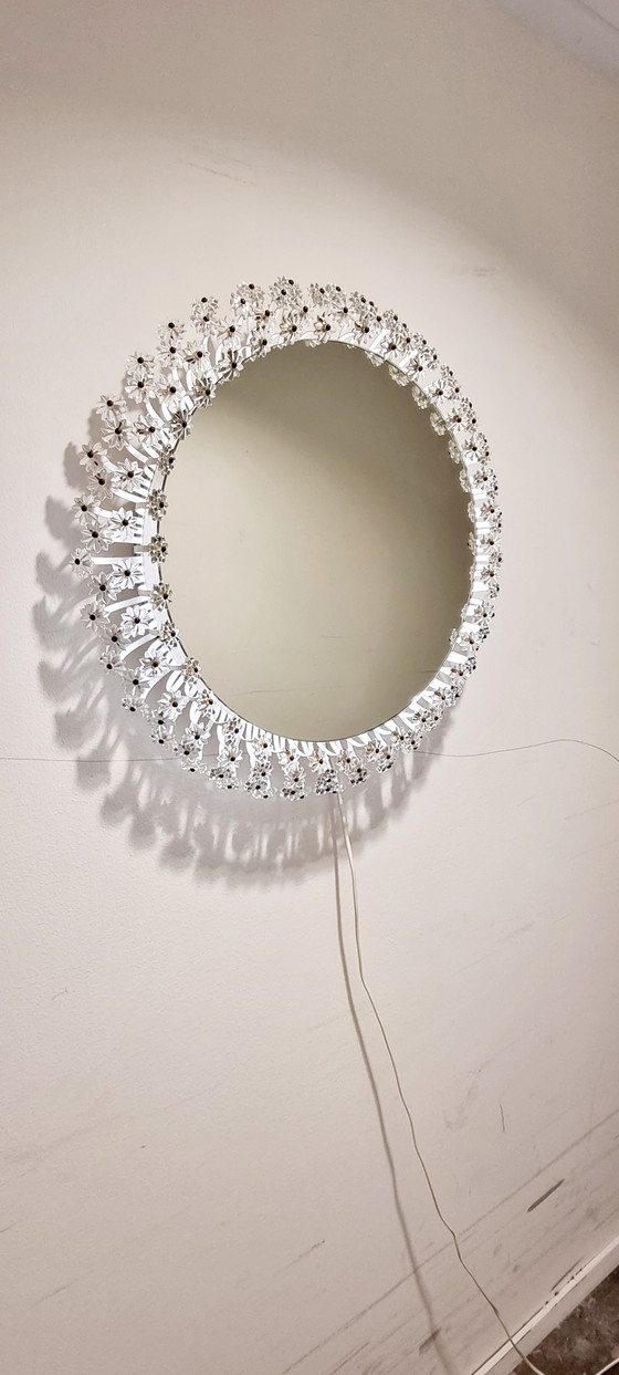 Image 1 of Emil Stejnar flower mirror for "Münchner Zier-Form".
Manufacturer is Schöninger.