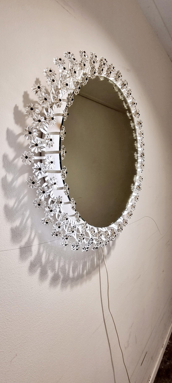 Image 1 of Emil Stejnar flower mirror for "Münchner Zier-Form".
Manufacturer is Schöninger.