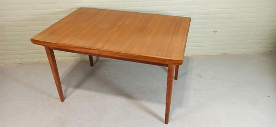 Image 1 of Cache-nez vintage en forme d'aigle