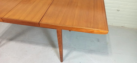 Image 1 of Cache-nez vintage en forme d'aigle