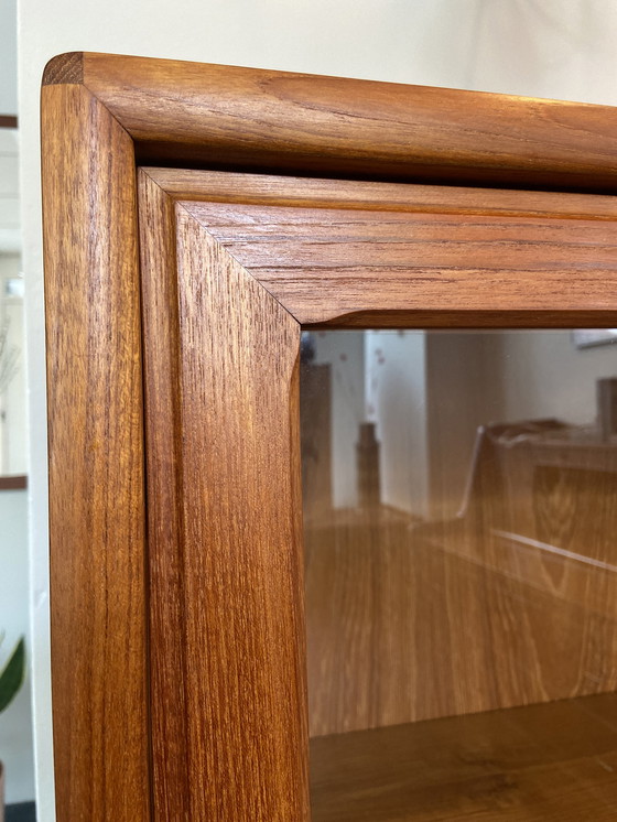 Image 1 of Vitrine vintage au design danois