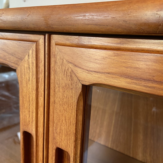 Image 1 of Vitrine vintage au design danois