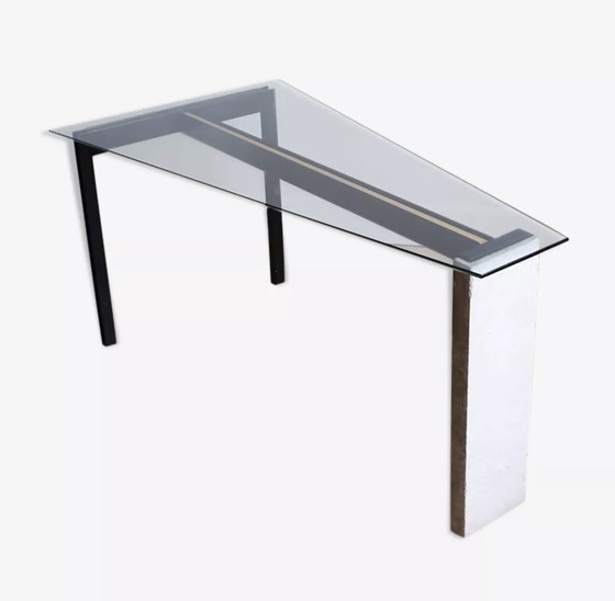 Image 1 of Jonas Bohlin concrete table