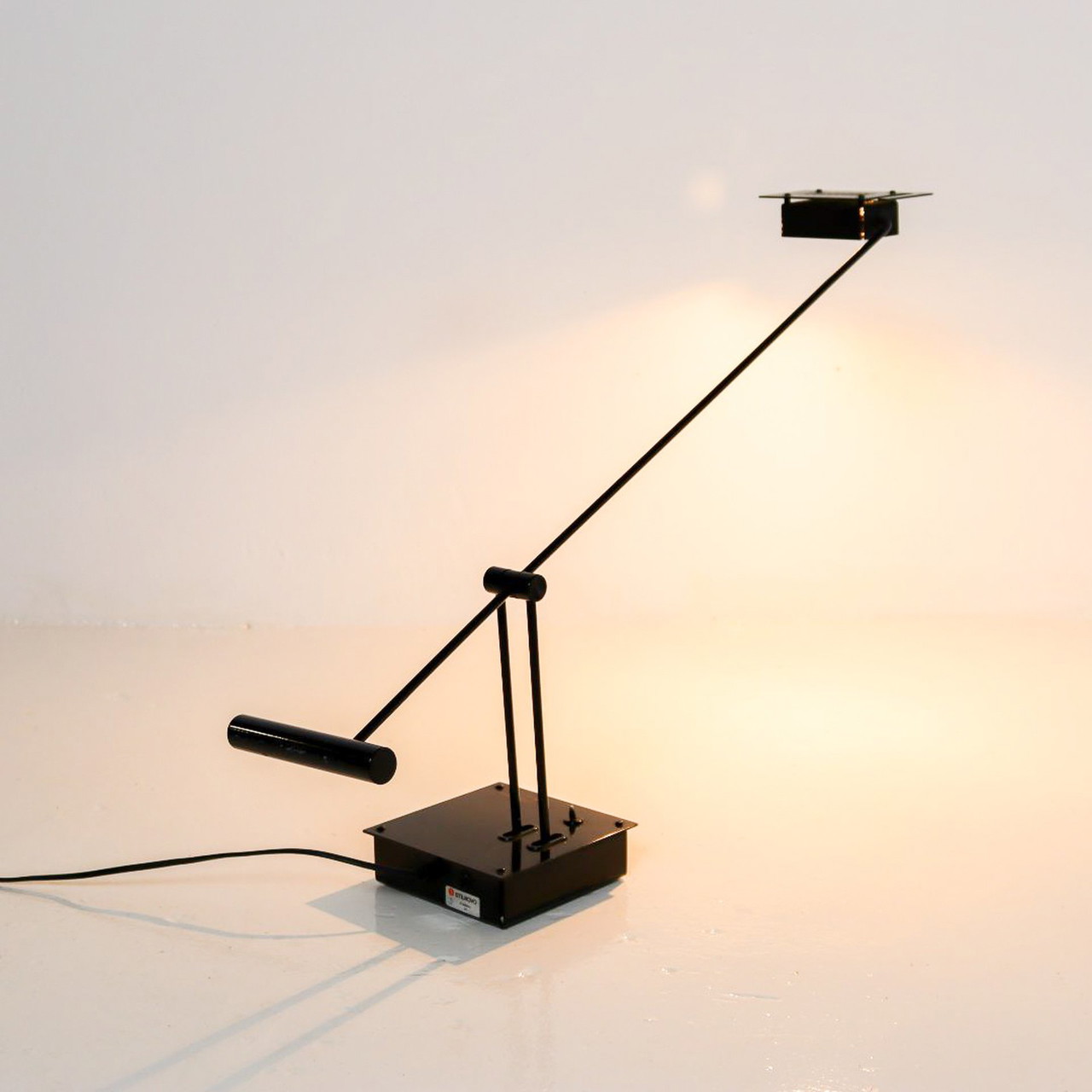 伊80sLampe de Bureau社製 イタリア ヴィンテージ Stilnovo Samurai table lamp | €500 | Whoppah