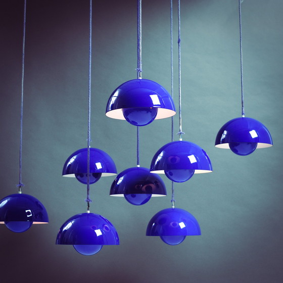 Image 1 of 4 Louis pulses Verner Panton enamel flowerpot lamps