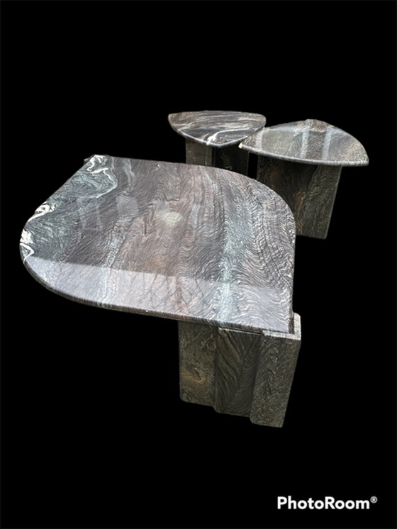 Image 1 of table basse et 2 tables d'appoint en marbre sicilli