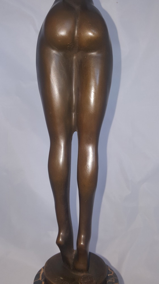 Image 1 of Artiste Juno, sculpture en bronze d'une danseuse