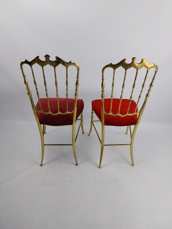 Image 1 of Set 2 chaises chiavari en laiton par Giuseppe Geatano