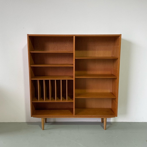 Poul Hundevad bookcase