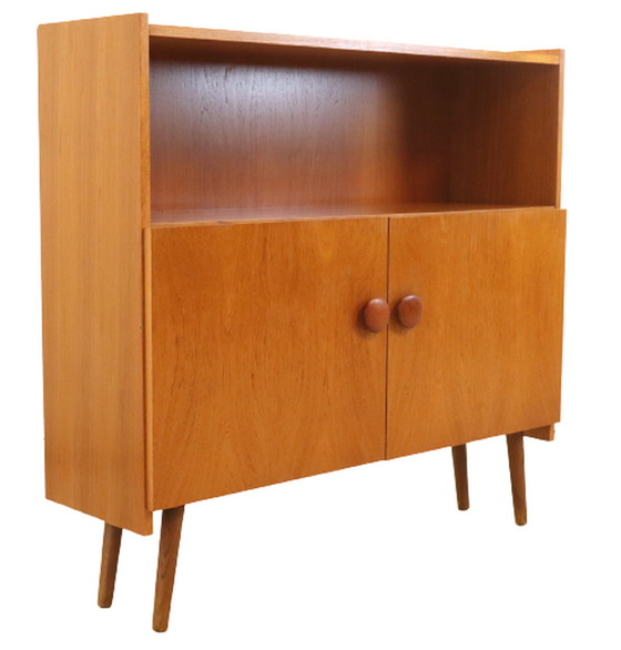 Image 1 of Armoire vintage danoise design 'Gudmindrup'