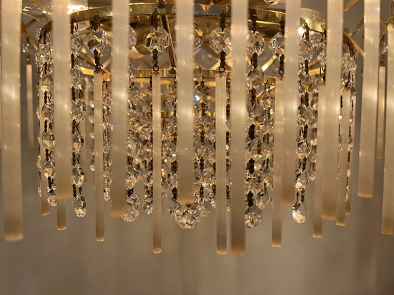 Image 1 of Lampadario a sospensione vintage con cristalli di ghiaccioli e opalino 