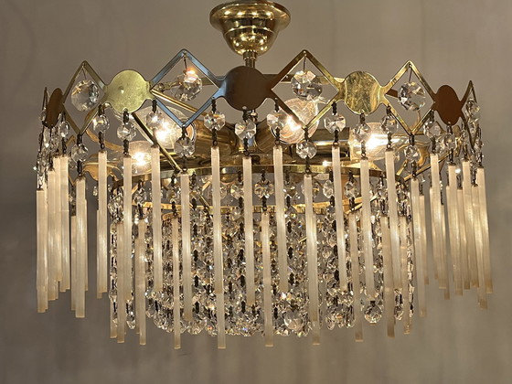 Image 1 of Lampadario a sospensione vintage con cristalli di ghiaccioli e opalino 