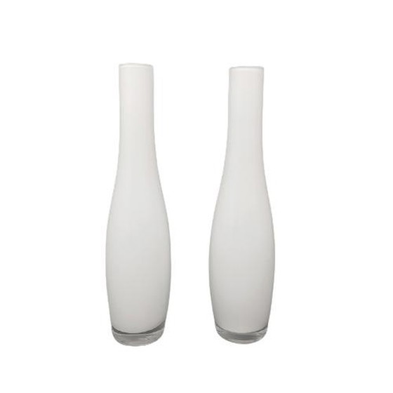 Image 1 of 2x Vases Dogi