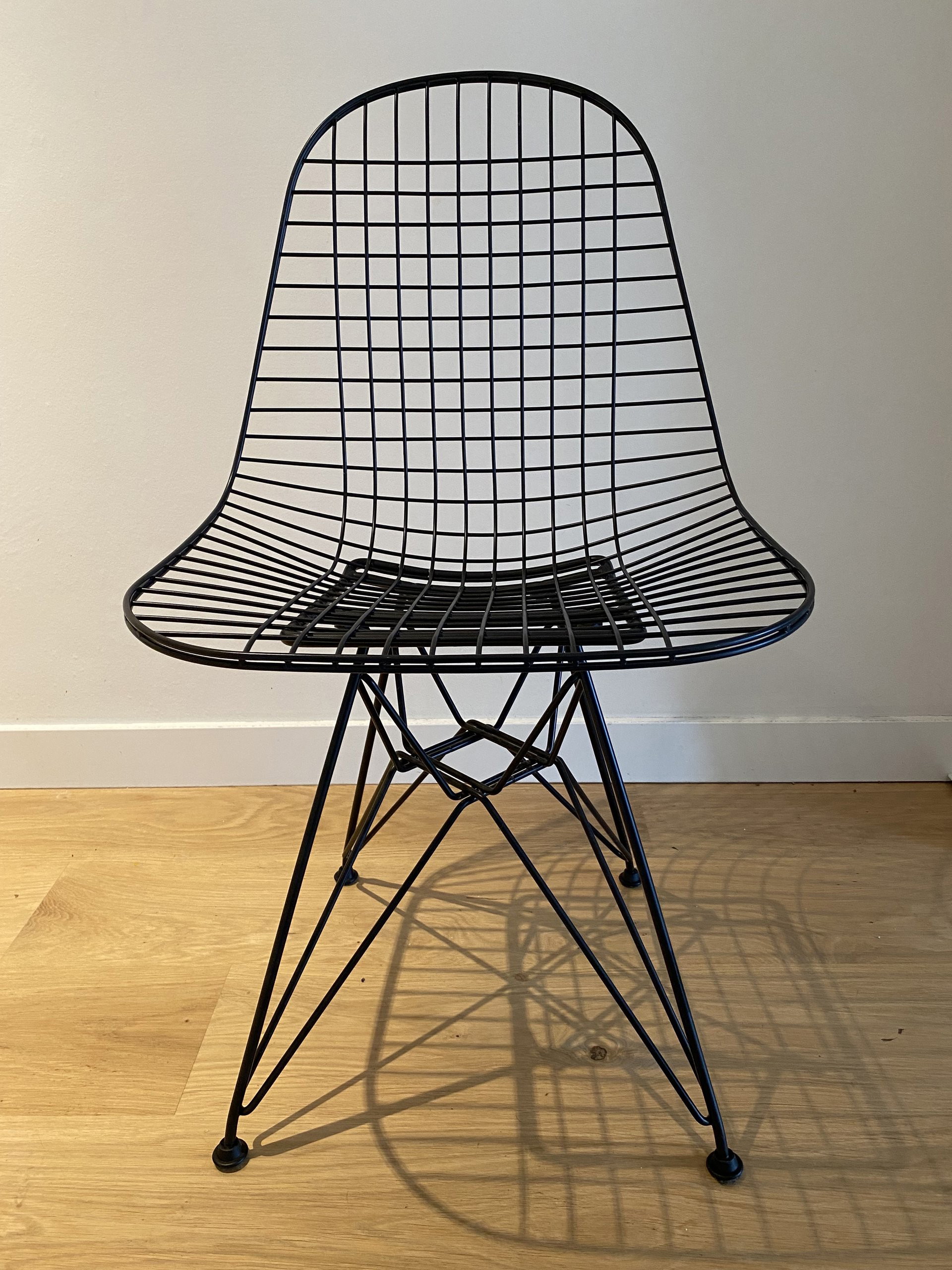 Vitra eames wire online chair