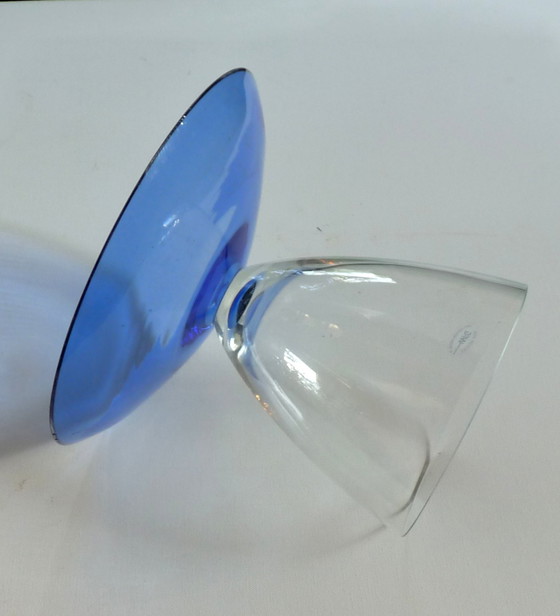 Image 1 of Fruit bowl in blue and transparent glass