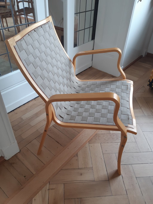 Chaise au design moderne