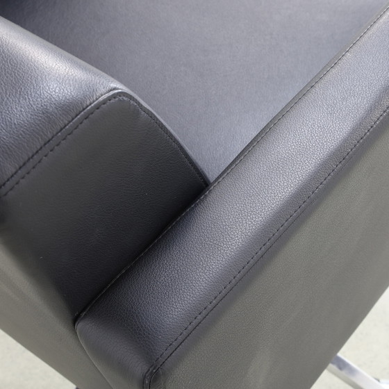 Image 1 of 2x Lounge Chair on wheels in Leather by Poltrona Frau