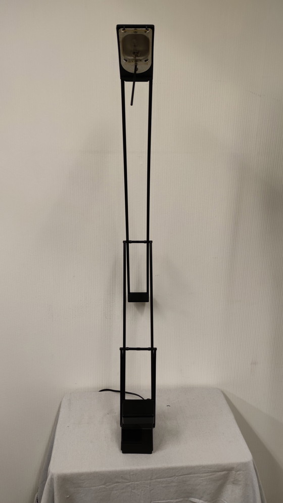 Image 1 of Phase desk lamp