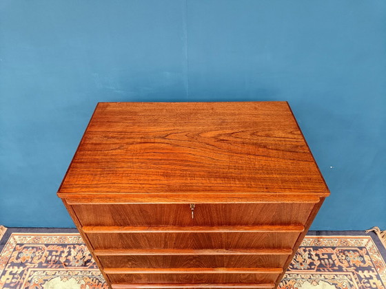 Image 1 of Vintage chest of drawers