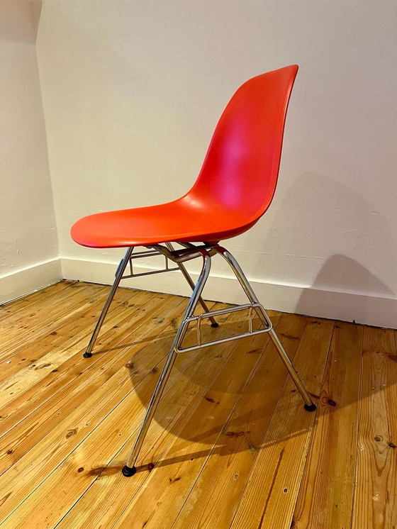 Image 1 of 2x Vitra DSS chairs