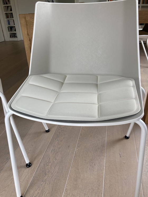 Image 1 of 4x Aiku chair