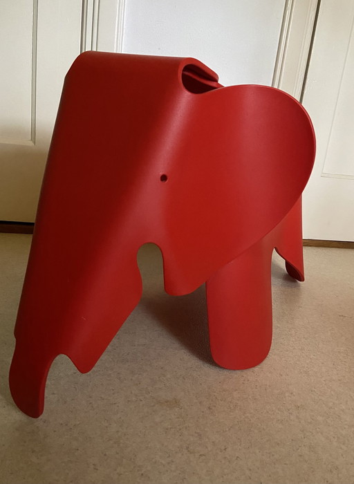 Vitra Elephant Red Eames