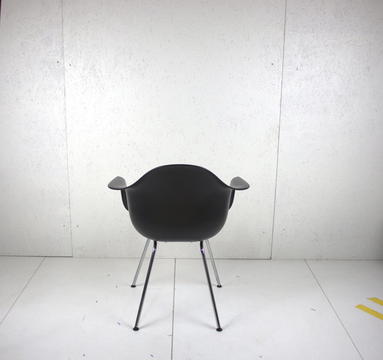 Image 1 of 10X chaises seau Vitra DAX