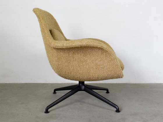 Image 1 of Fredericia Armchair Swoon Lounge petit Swivel